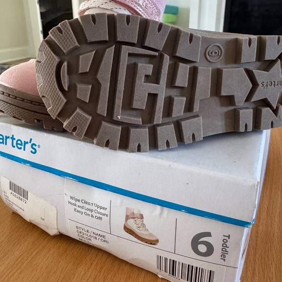 Carter’s Infant/Toddler Girls Snow Boots - Picture 2 of 4